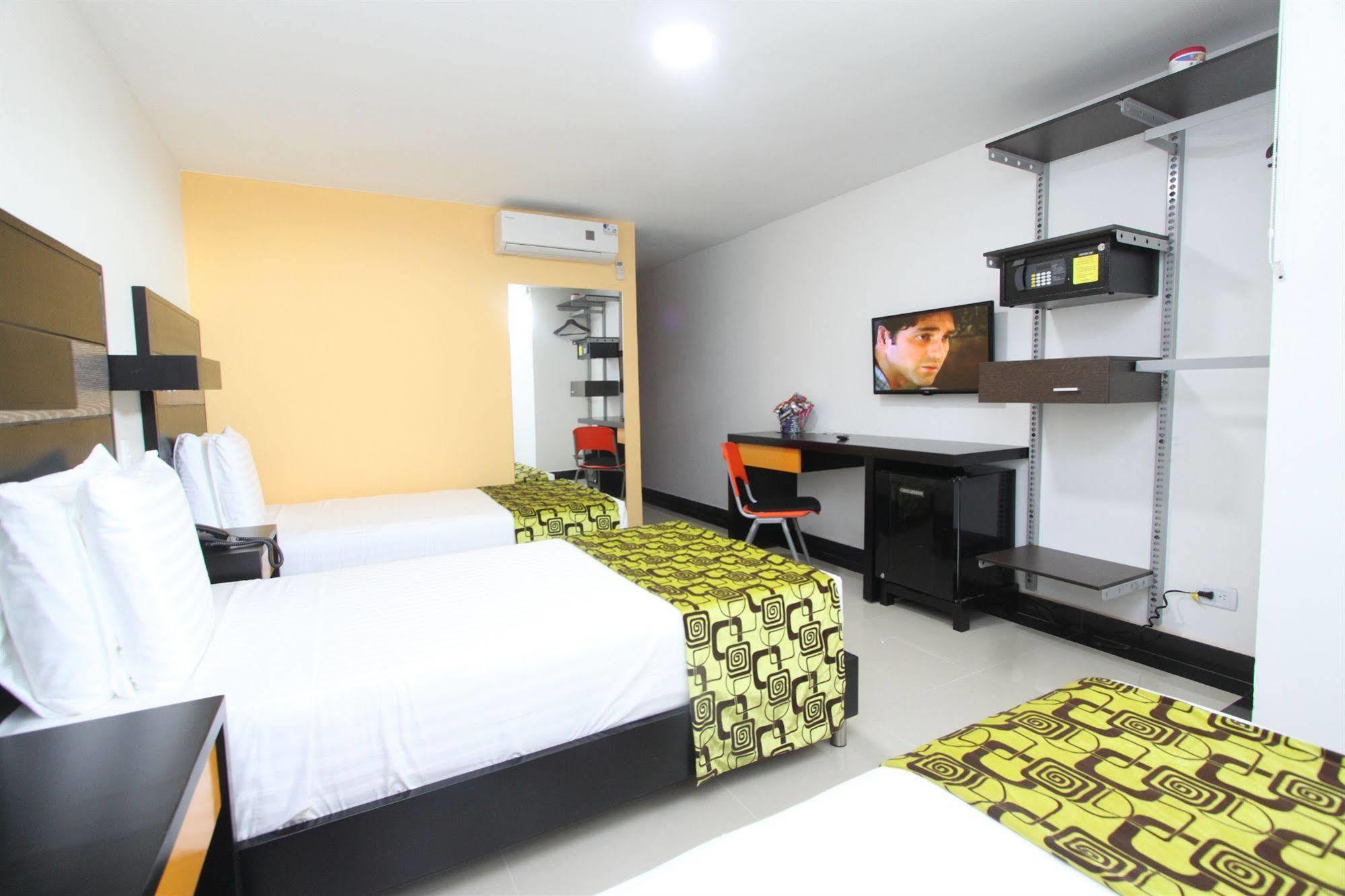 Hotel Genova Prado Barranquilla  Kültér fotó